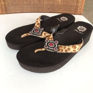 Platform sandals